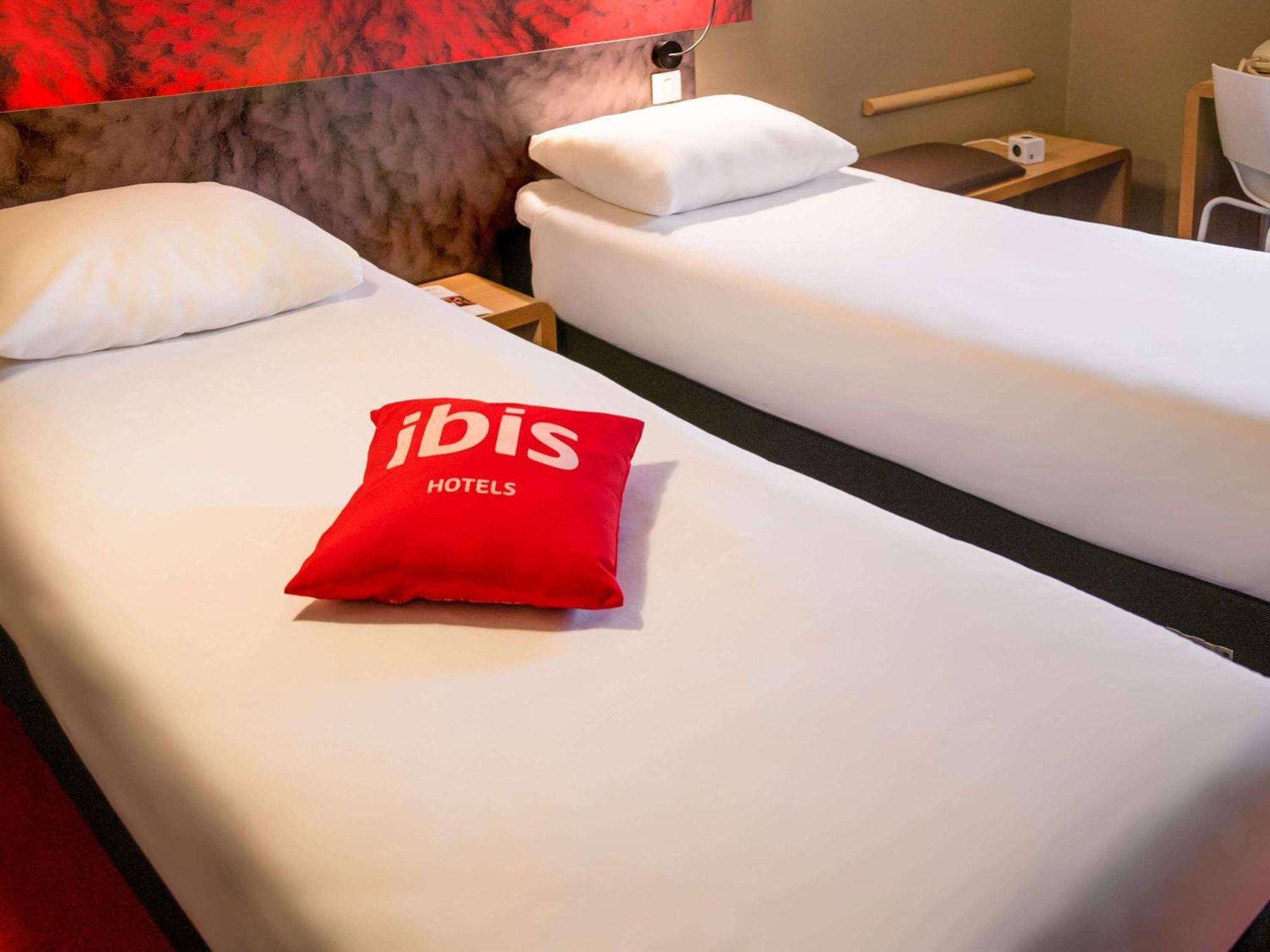 ibis Saint-Omer Centre Buitenkant foto